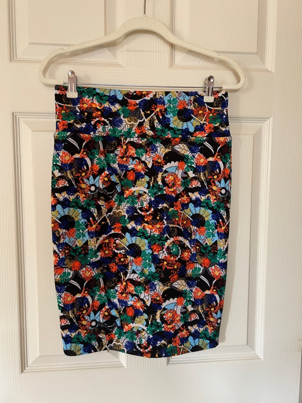 LuLaRoe Floral Pencil Skirt in Black with Multicolor Blooms